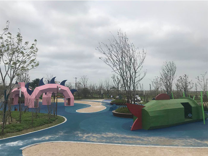 戶外游樂設(shè)備