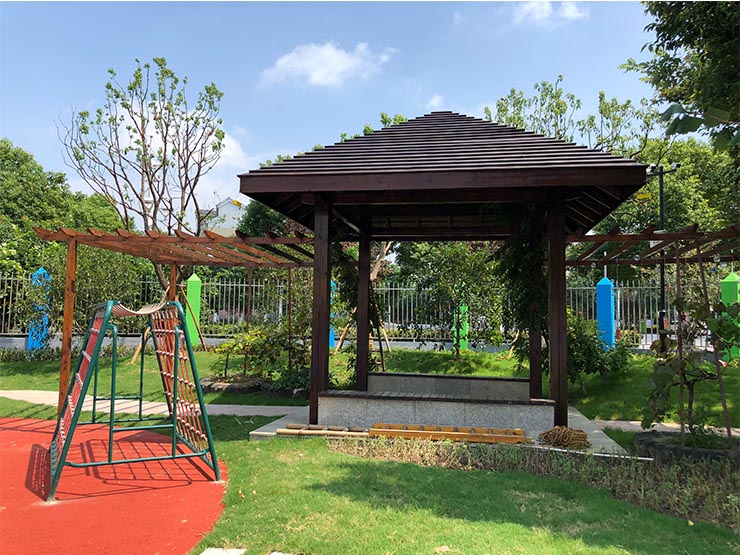 戶外游樂設(shè)備