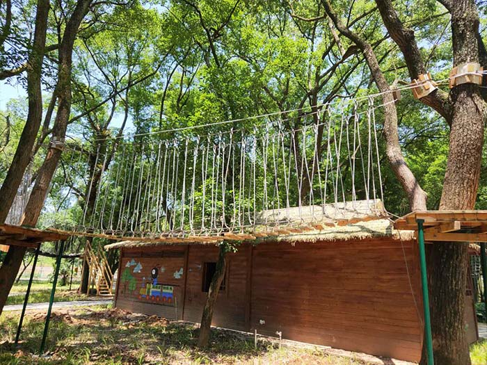 戶外兒童樂園設(shè)備