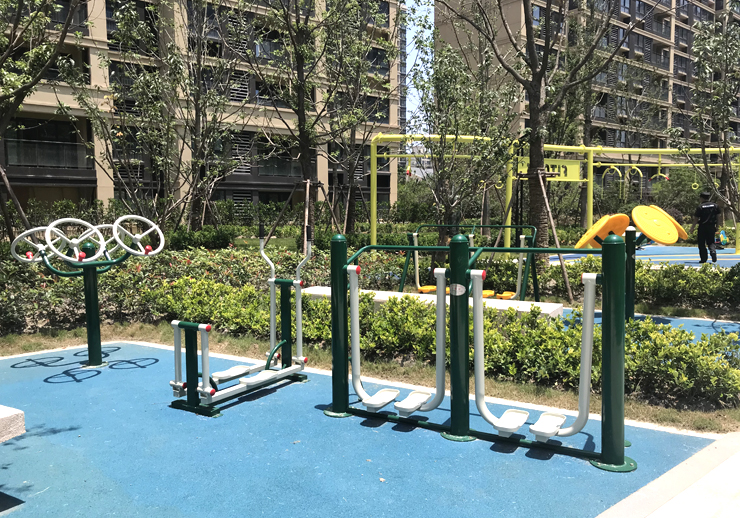 上海牧童戶外小區(qū)設備